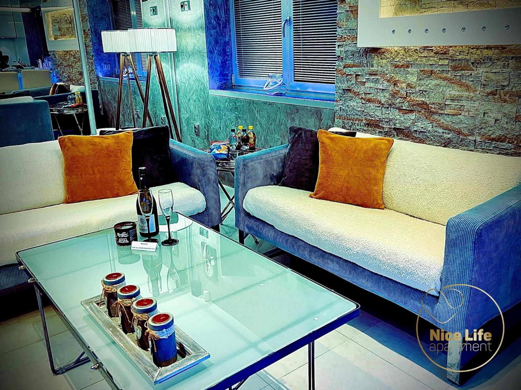 Nice Life - Luxury Apartment In The Old Town. Bratislava Ngoại thất bức ảnh